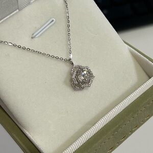 Elegant Silver Necklace with Crystal Pendant